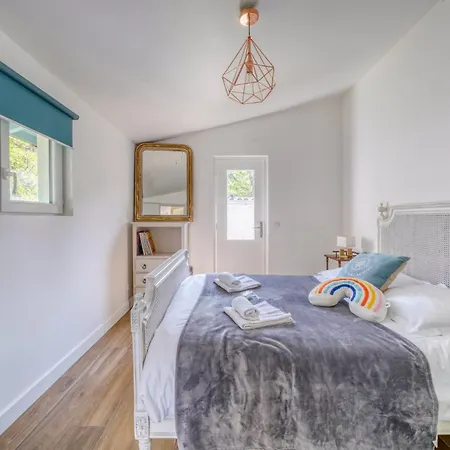 Maison Côté Bassin Pensión 4*